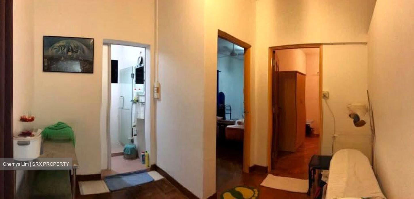 Paya Lebar Gardens (D19), Terrace #565804041